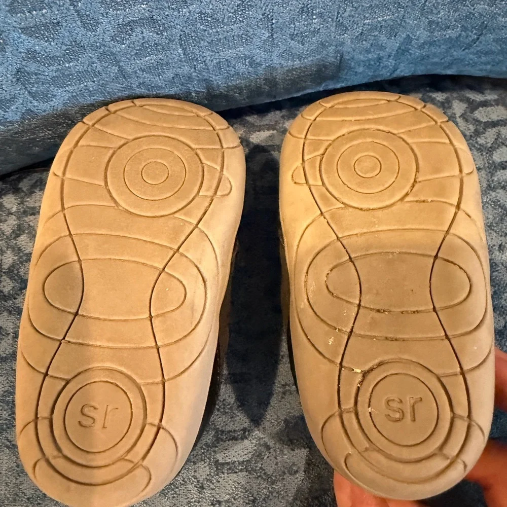 Boys stride rite toddler Shoes with Velcro Strap sz 4M accommodates wide feet